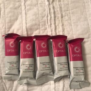 Optavia frosted cinnamon spice crisp bar